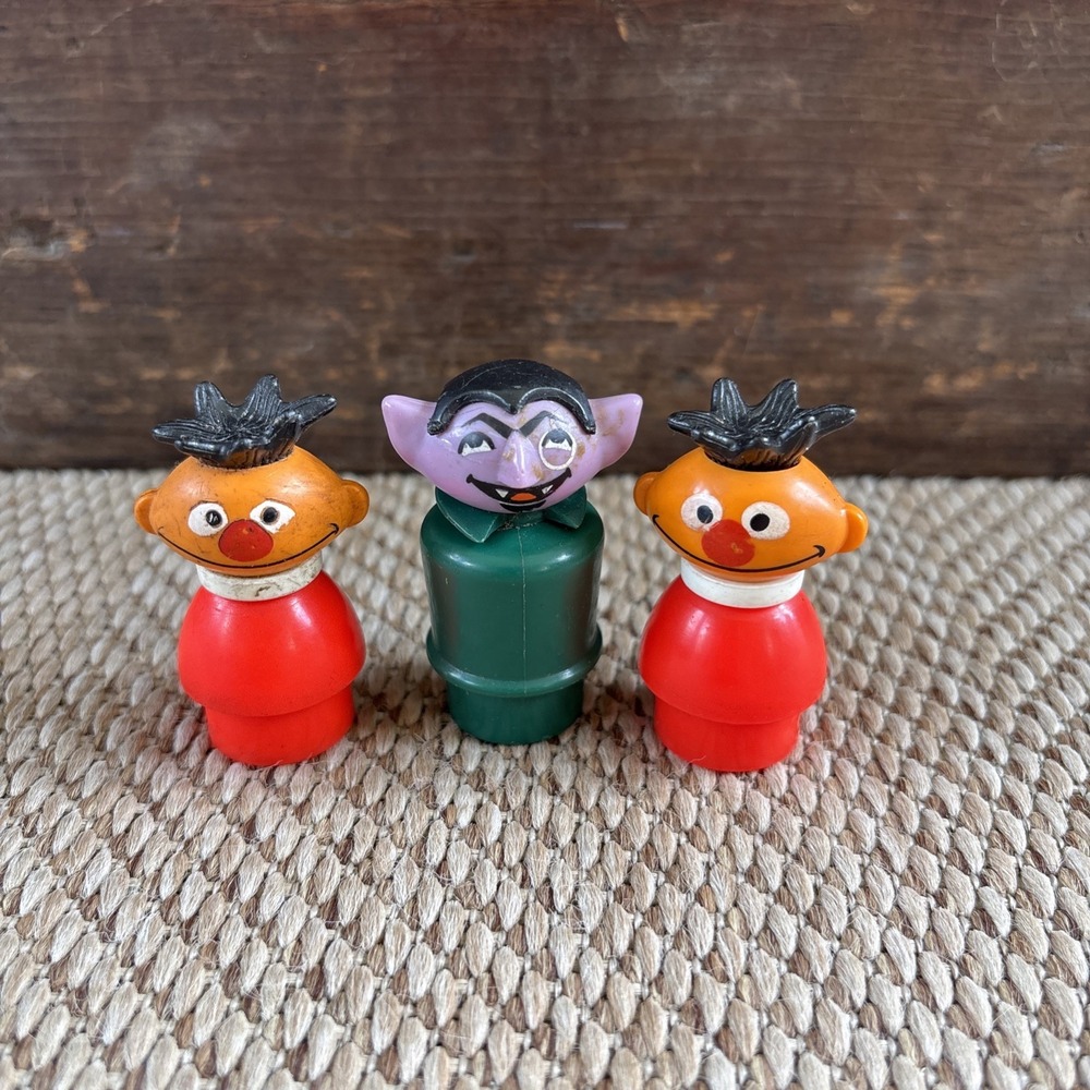 Vintage Sesame Street Little People Lot